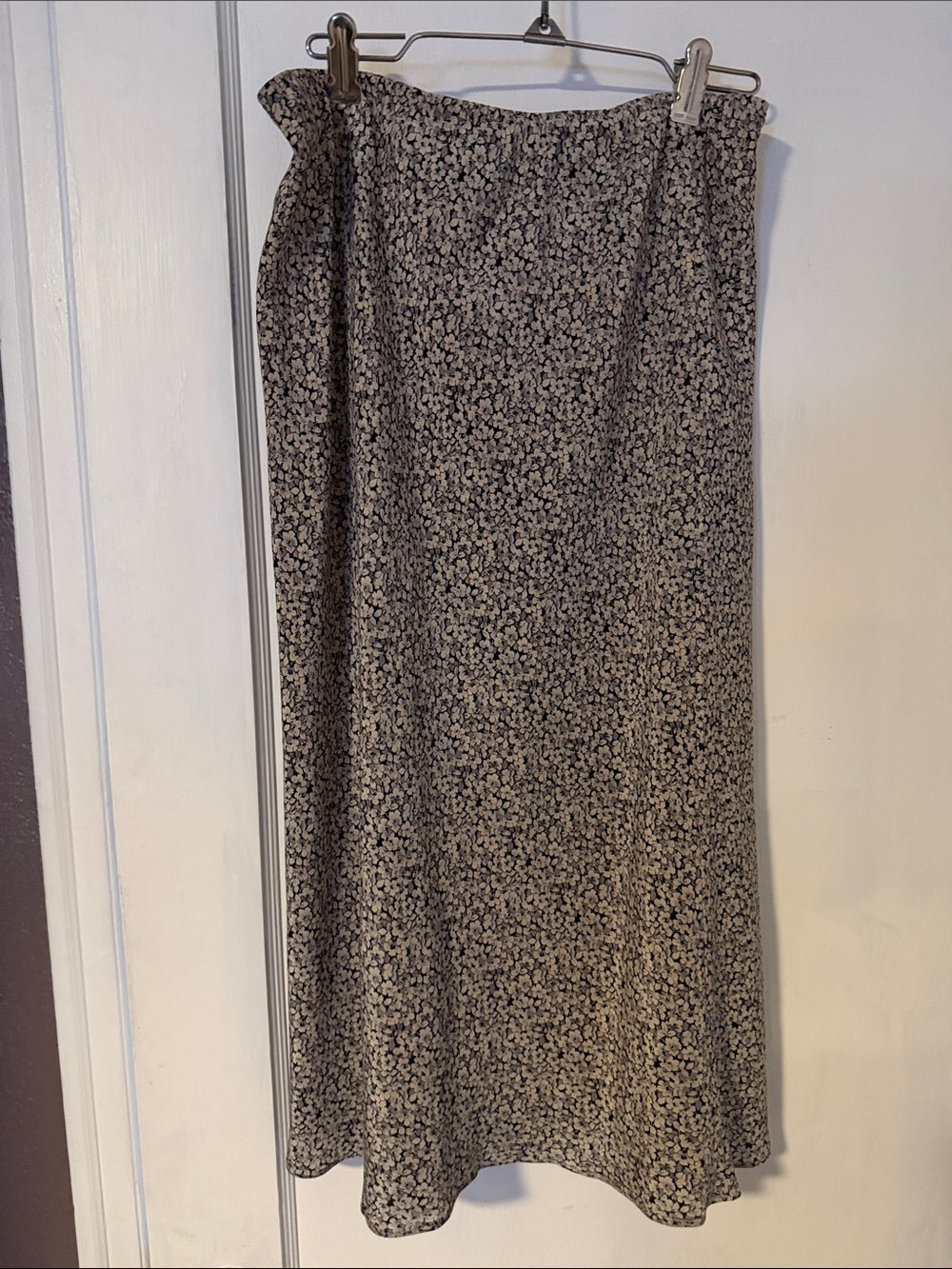 Banana Republic Black and Cream Floral Midi Dress